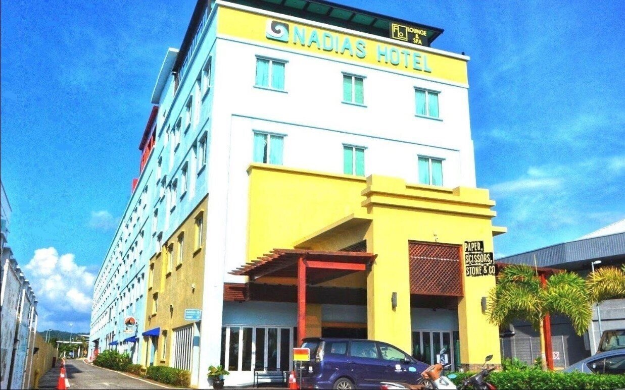 Отель Nadias Hotel Cenang 3*